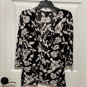 H & M knit top 3/4 length sleeves size L